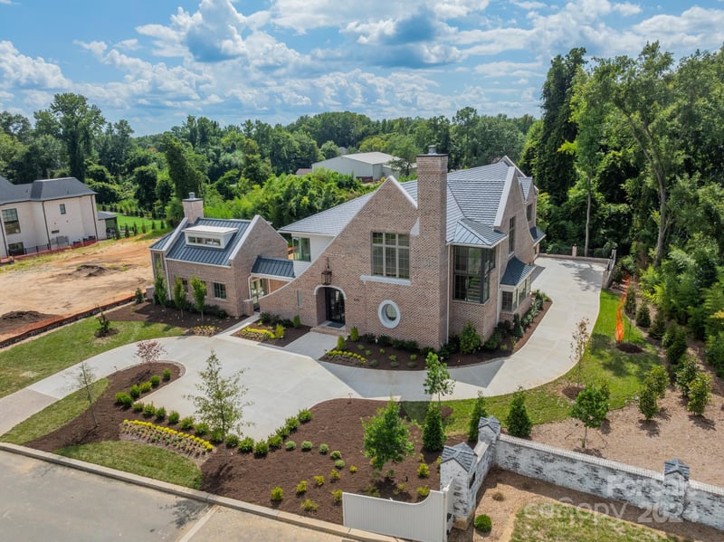 8010 Litaker Manor Ct, Charlotte, NC 28270