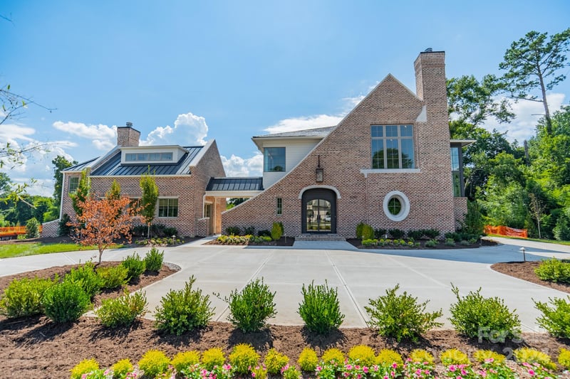 8010 Litaker Manor Ct, Charlotte, NC 28270