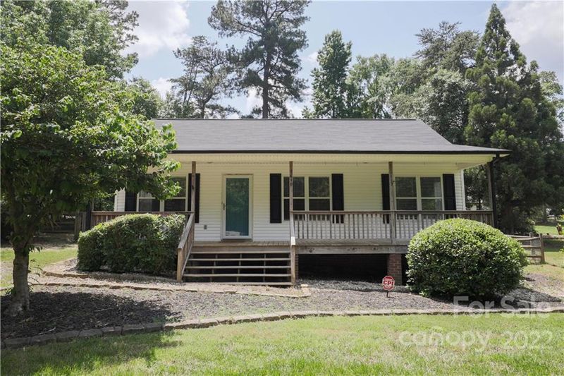 7610 Katherine Dr, Denver, NC 28037