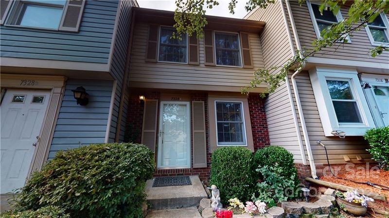 7328 Pebblestone Dr #C, Charlotte, NC 28212
