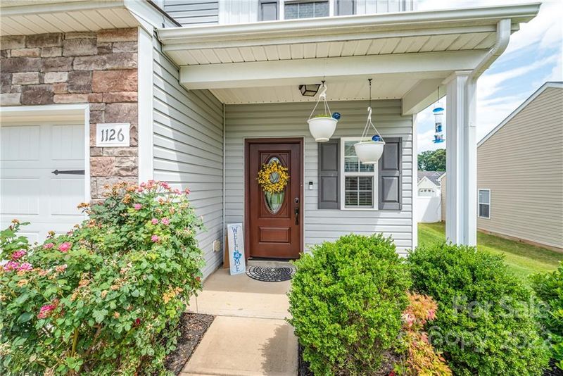 1126 Blue Topaz Dr, Dallas, NC 28034