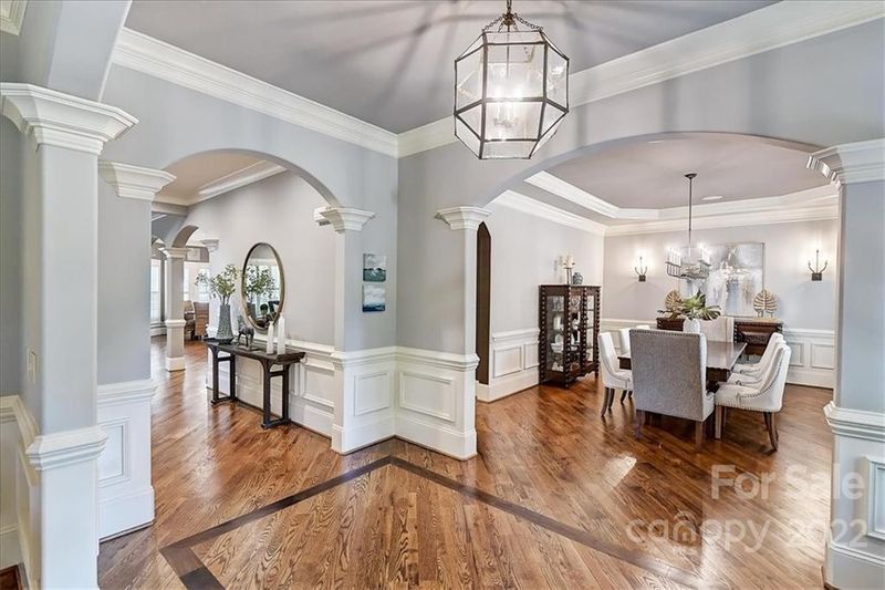 2716 Roswell Ave, Charlotte, NC 28209