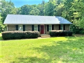 7808 Hedrick Cir, Huntersville, NC 28078