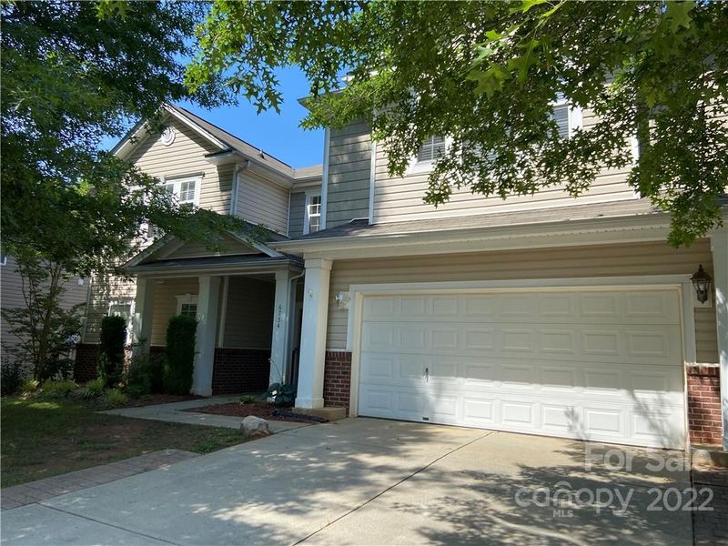 6734 Evanton Loch Rd, Charlotte, NC 28278