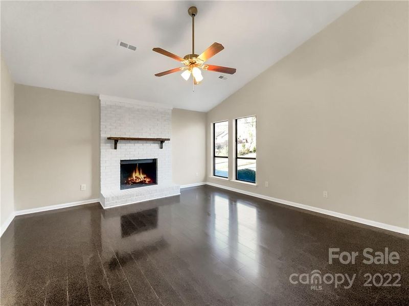 1627 Windy Rush Ln, Gastonia, NC 28054