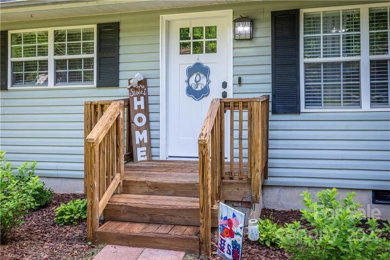 629 Blacksnake Rd, Stanley, NC 28164