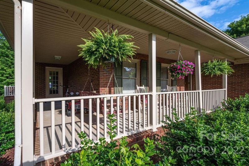 293 Lariat Dr, Lincolnton, NC 28092
