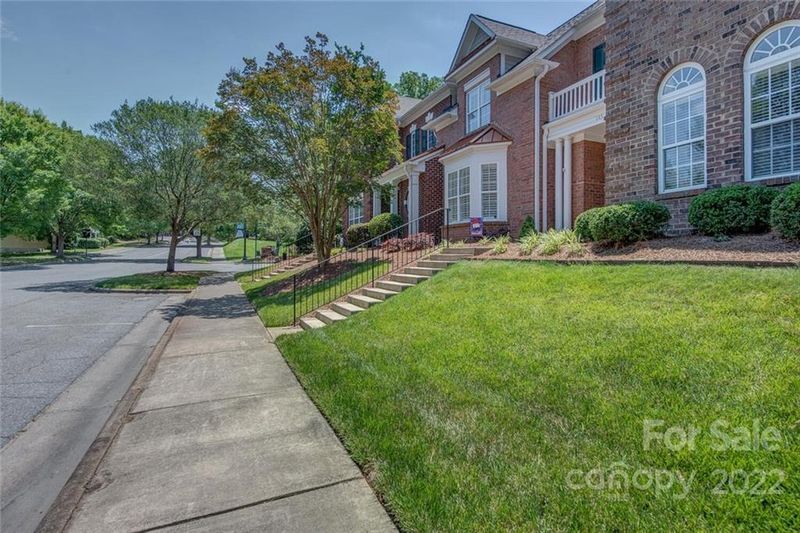 143 Mcleod Ave, Belmont, NC 28012