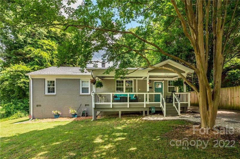 2117 Dalehurst Dr, Charlotte, NC 28205