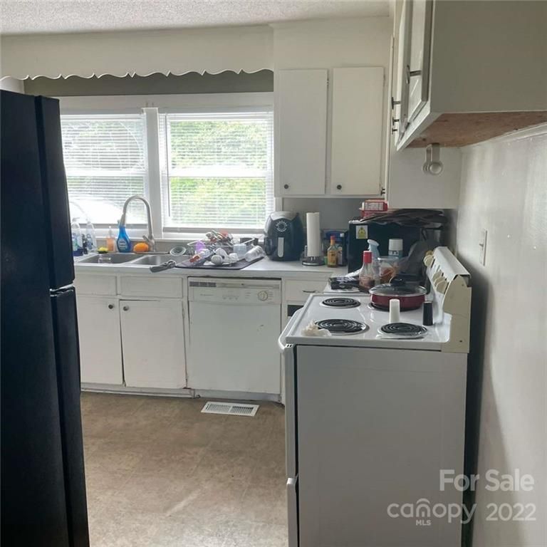 7 Marietta Pl, Concord, NC 28027