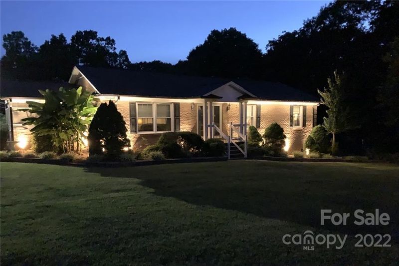 115 Carderock Ct, Charlotte, NC 28214