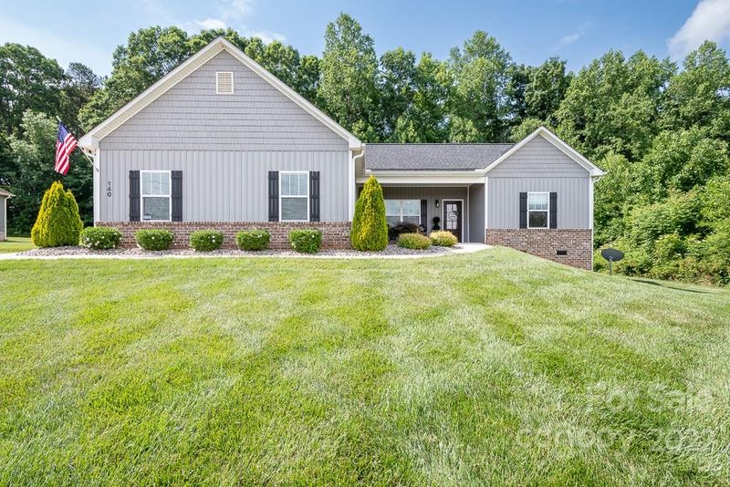 140 Hamilton Rd, Troutman, NC 28166