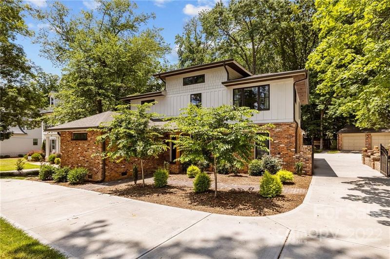 525 Mcalway Rd, Charlotte, NC 28211