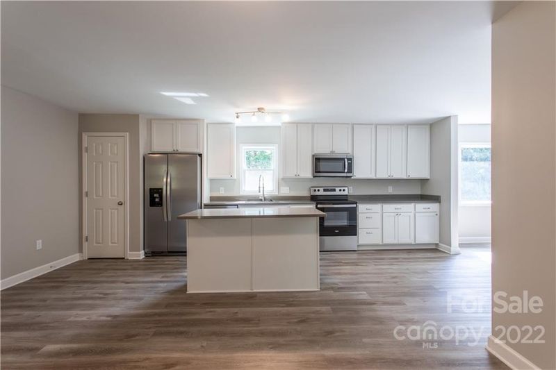 150 Kerr St, Mooresville, NC 28115