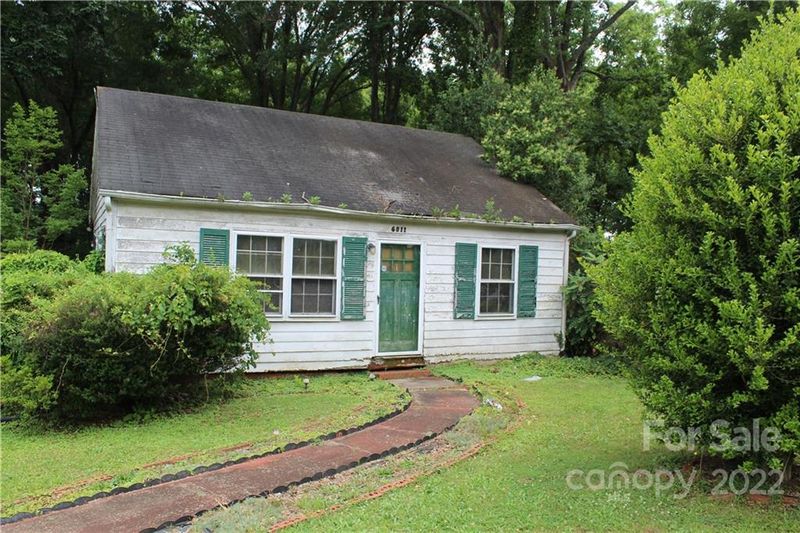 6511 S Tryon St, Charlotte, NC 28217