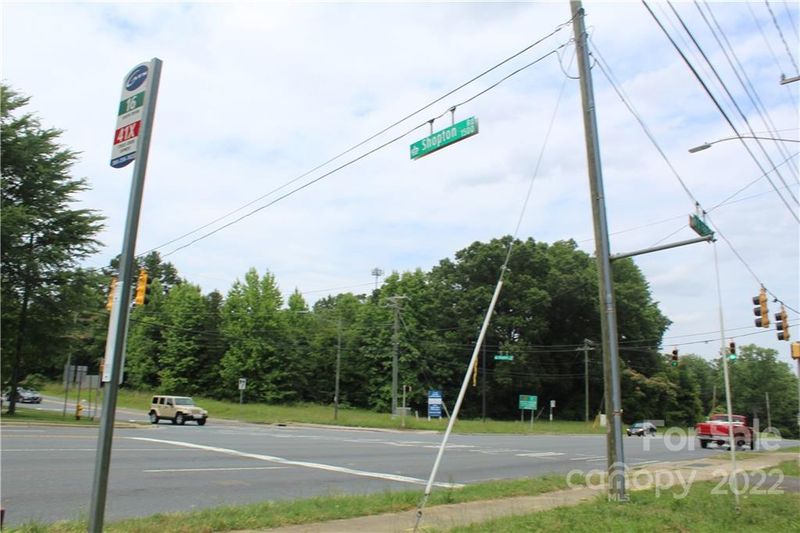 6511 S Tryon St, Charlotte, NC 28217