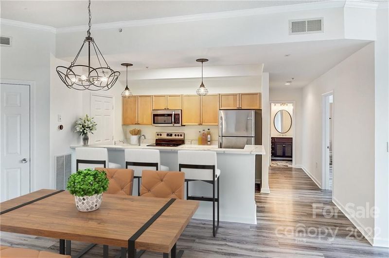 405 W 7th St #501, Charlotte, NC 28202