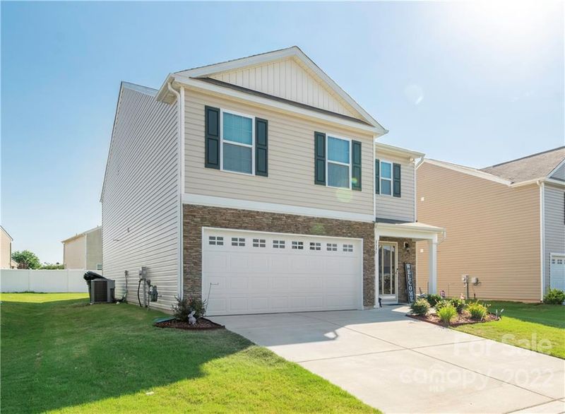 2521 Mcintosh St, Dallas, NC 28034