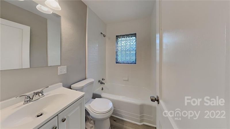 1006 8th Ave, Gastonia, NC 28054