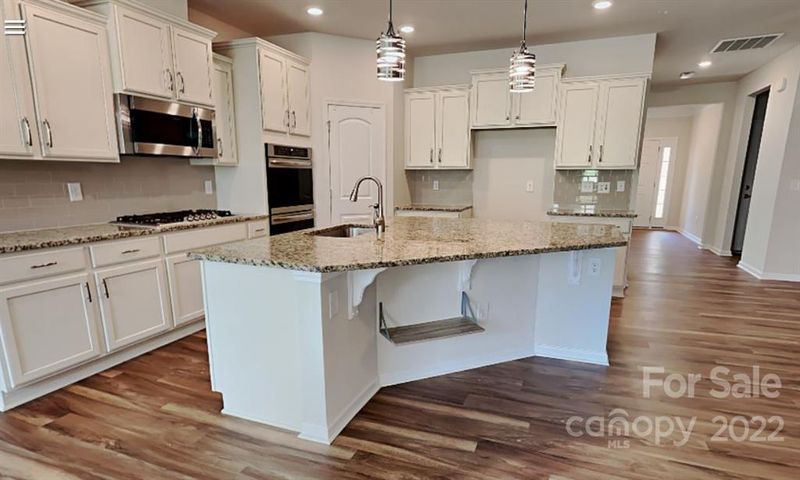 312 Picasso Trl, Mount Holly, NC 28120
