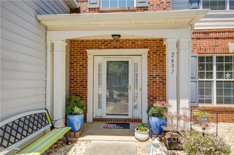 2407 Mullis Ln, Matthews, NC 28105