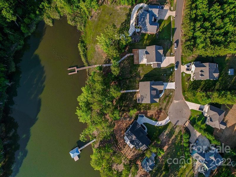 5300 Admirals Ldg, Lancaster, SC 29720