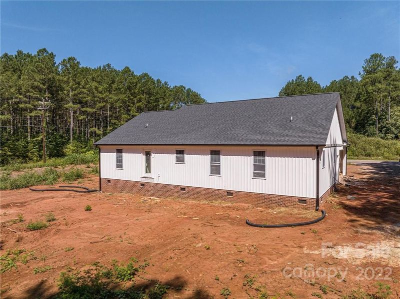 7207 Sparrow Ln, Vale, NC 28168