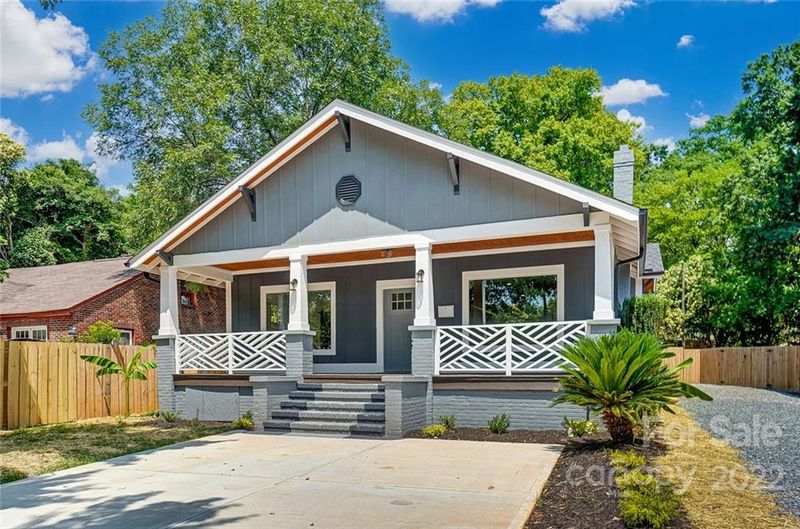1220 Effingham Rd, Charlotte, NC 28208