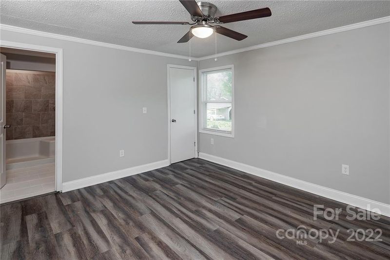 913 Circle St, Kannapolis, NC 28081