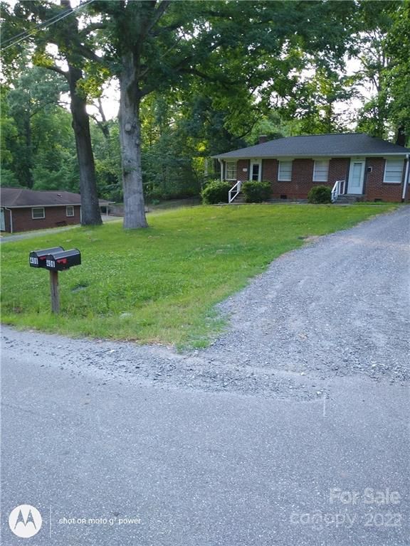 406-408 3rd St NW, Conover, NC 28613