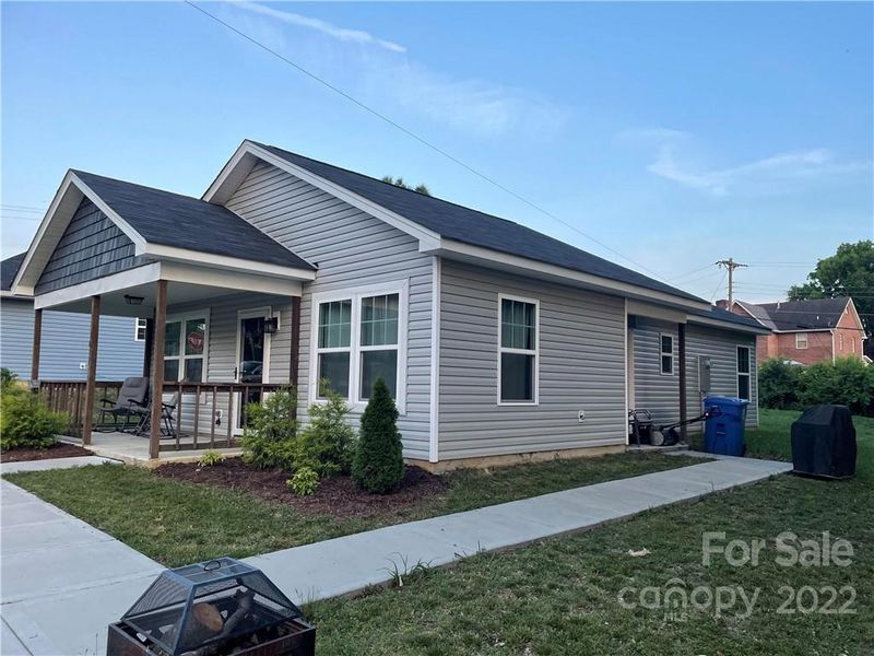 2613 E Spencer Ave, Gastonia, NC 28054