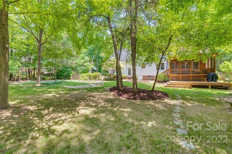 2209 Wedgewood Dr, Matthews, NC 28104