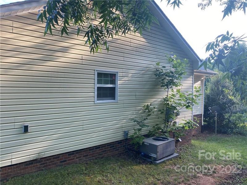840 5th Ave SW, Hickory, NC 28602