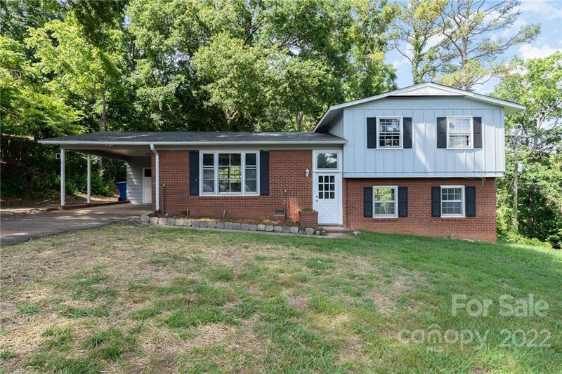 2 Columbine Cir, Belmont, NC 28012