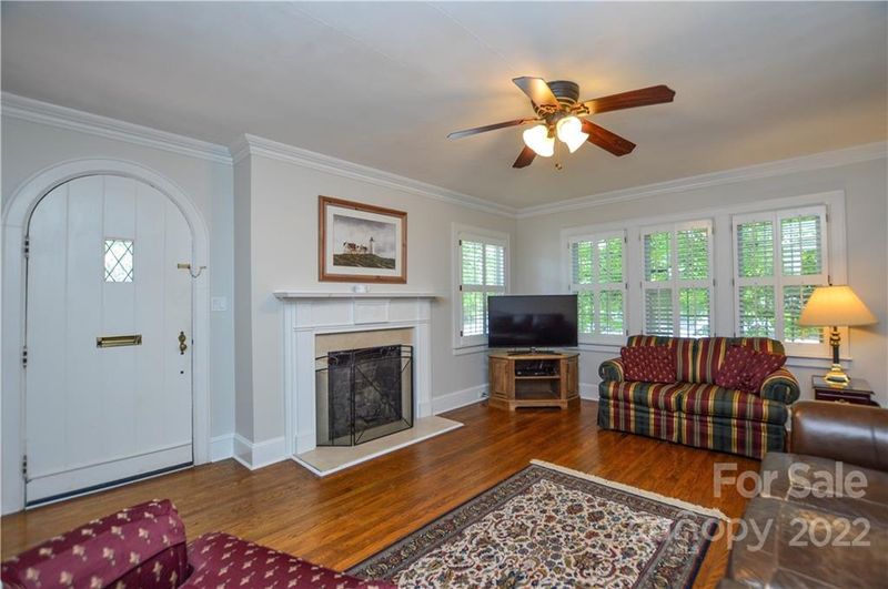 3004 Selwyn Ave, Charlotte, NC 28209