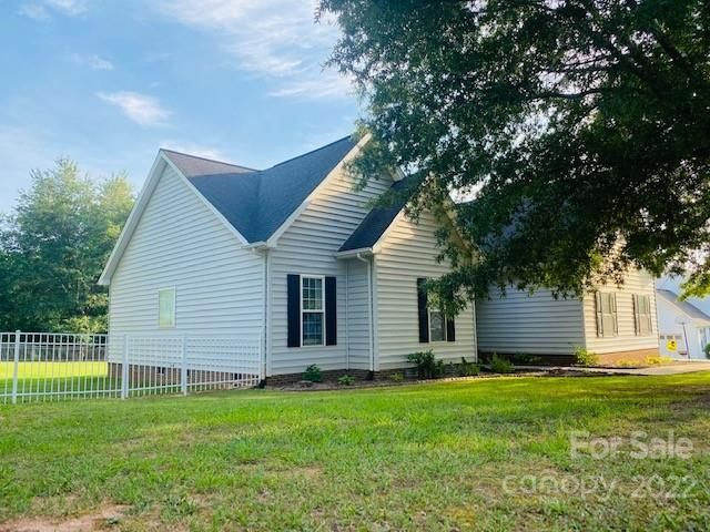 6931 Aspen Ct, Denver, NC 28037