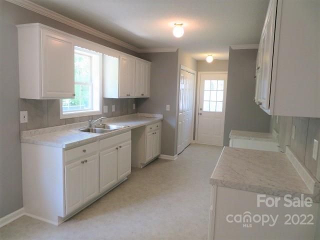 1258 Security St, Newton, NC 28658