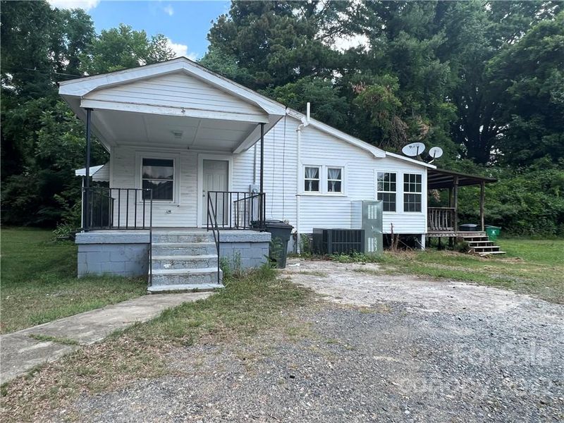 4742 Murray St, Charlotte, NC 28269