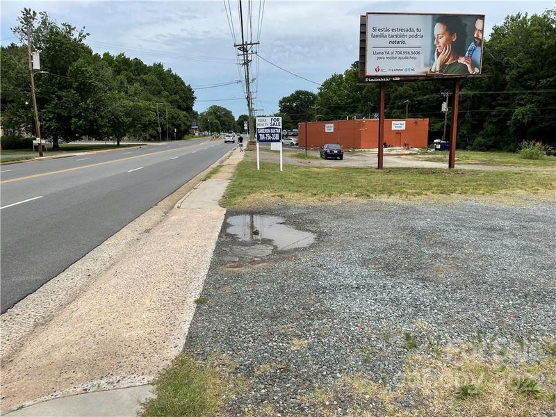 2400 West Blvd, Charlotte, NC 28208