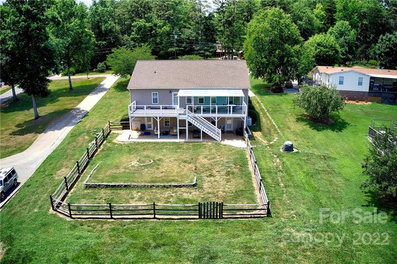 4516 Enoch Dr, Sherrills Ford, NC 28673