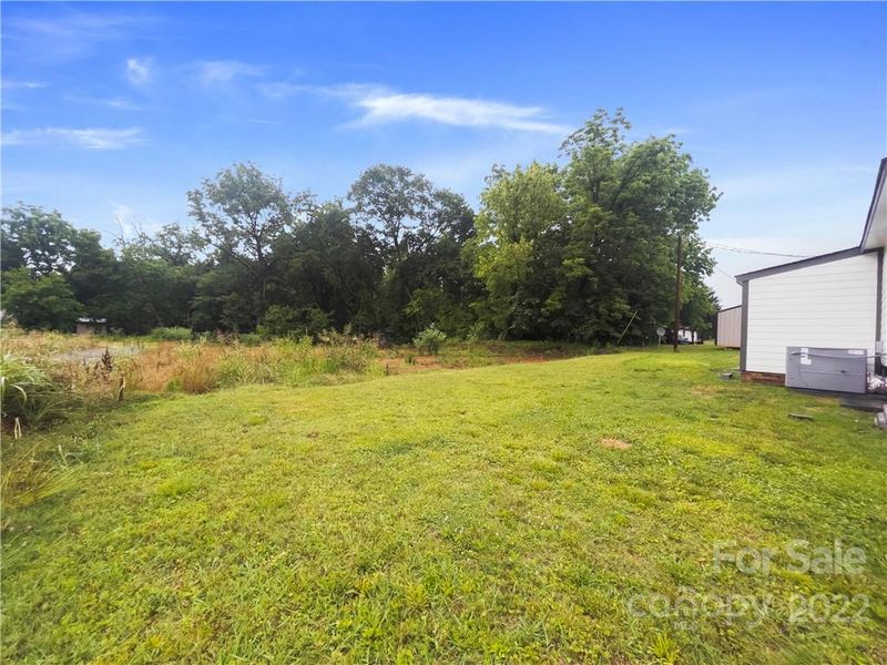 627 Herms Ave, Mount Holly, NC 28120