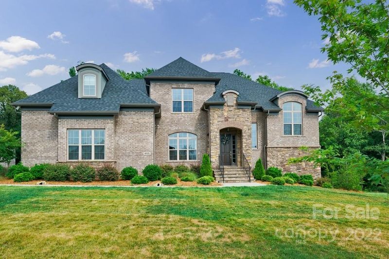 605 Winter Wheat Ct, Matthews, NC 28104