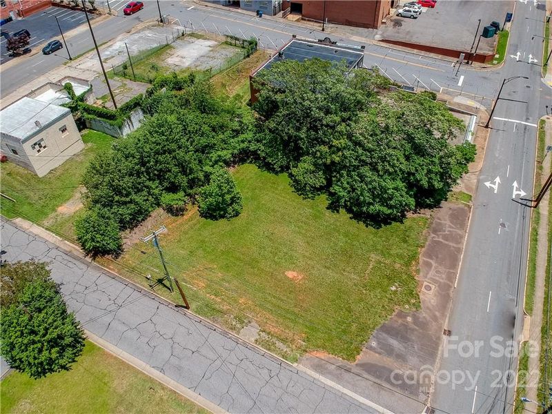 211 2nd Ave SW, Hickory, NC 28602
