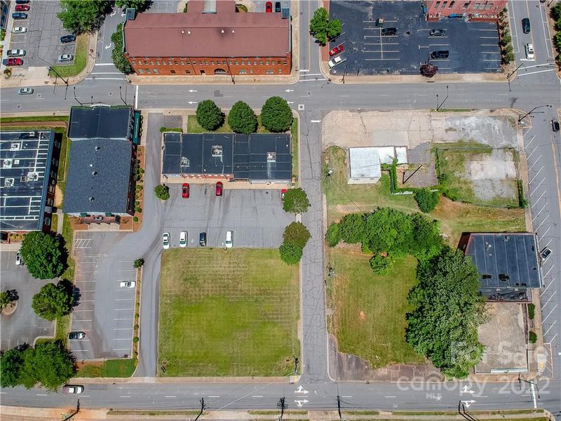 211 2nd Ave SW, Hickory, NC 28602