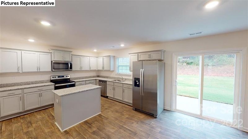 2124 Redstone Dr, York, SC 29745