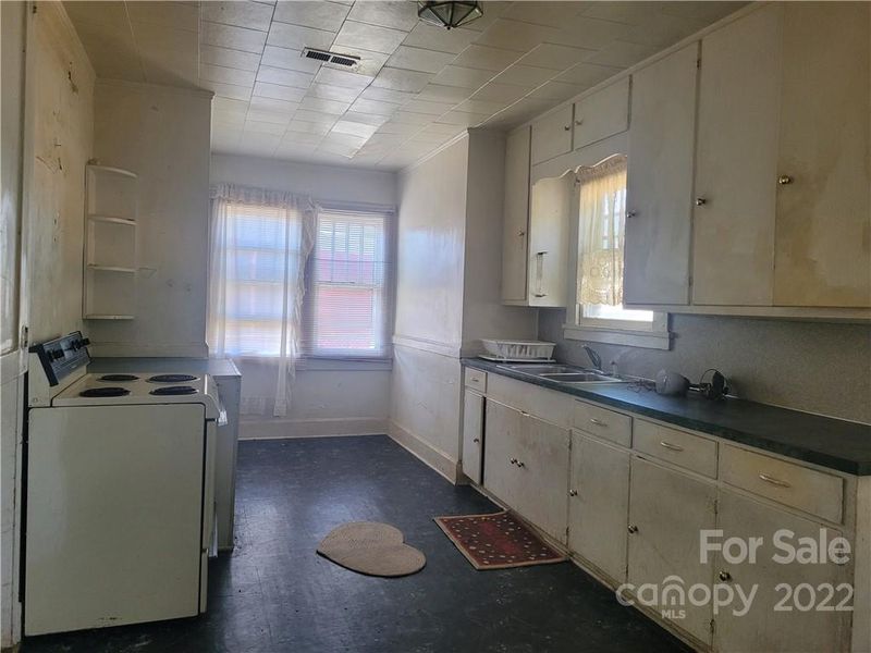 1112 Concord Ave, Monroe, NC 28110