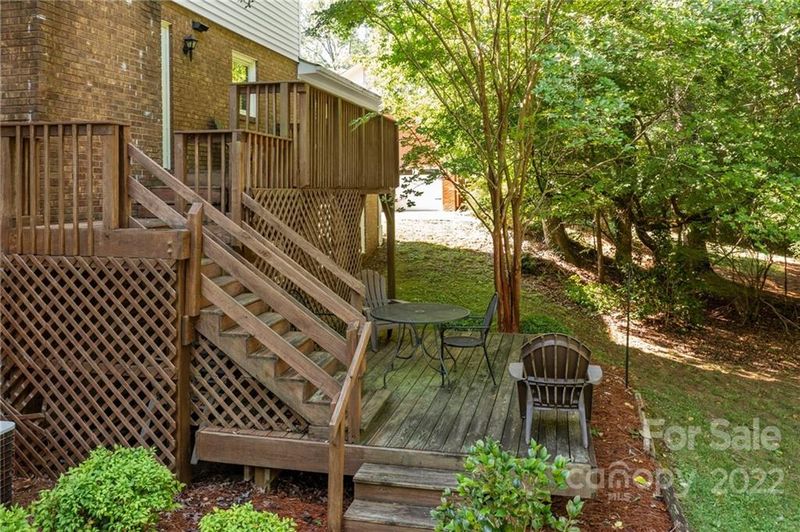 586 Crestside Dr, Concord, NC 28025
