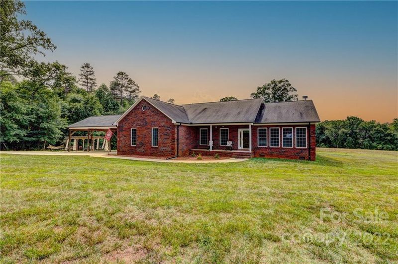 5051 Dobbins Rd, Crouse, NC 28033