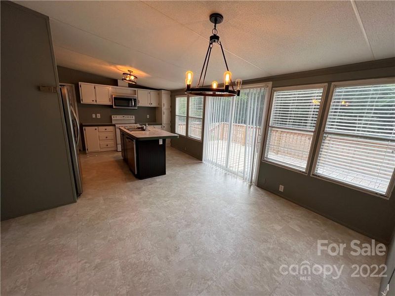 1000 Coldwater St, Kannapolis, NC 28083