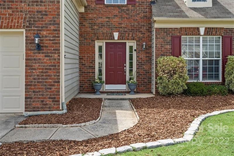 2323 Winthorp Ridge Rd, Charlotte, NC 28270